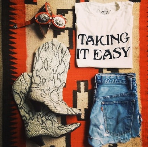 Taking It Easy Women's Vintage Tee White/Black