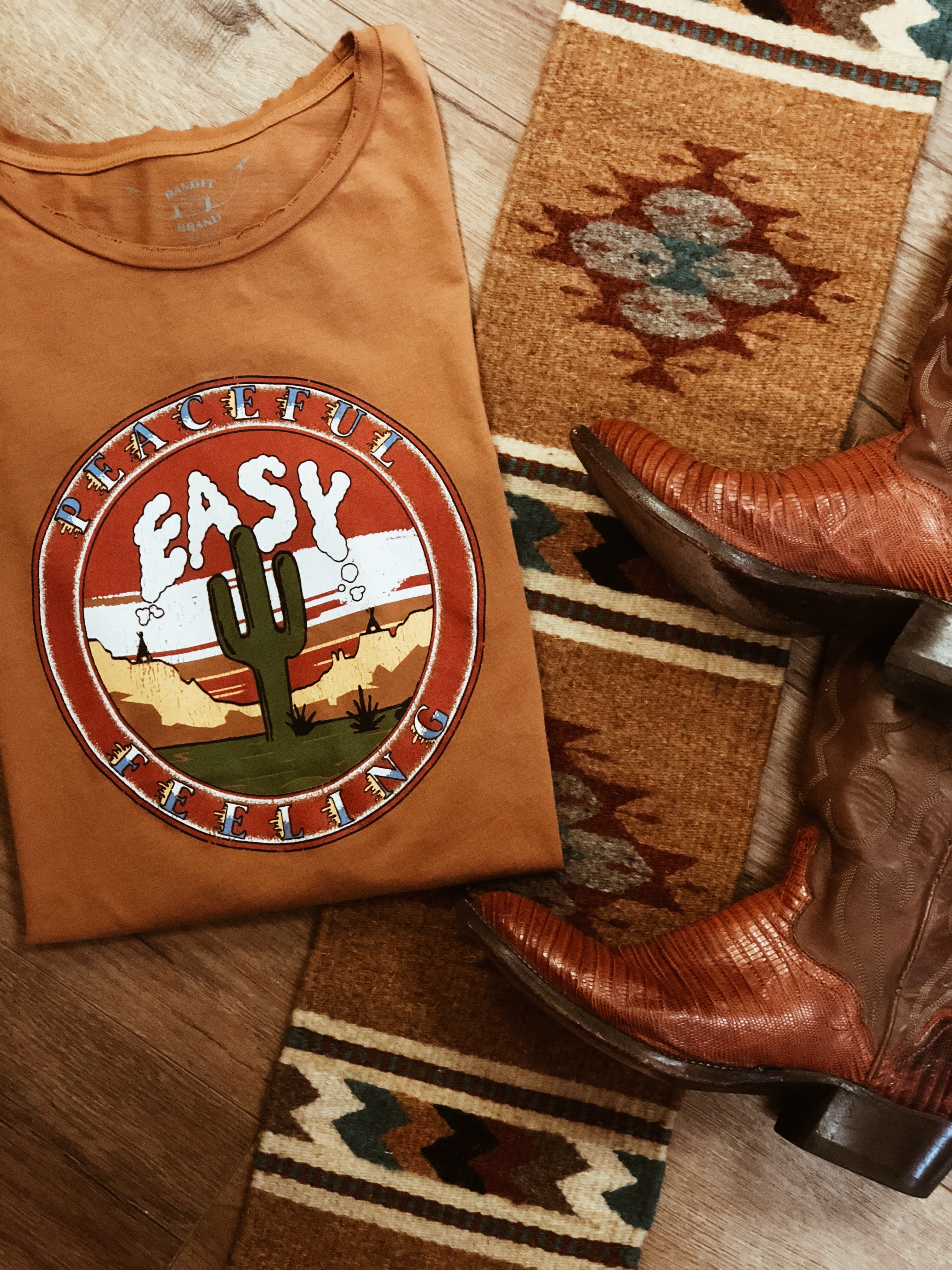 Peaceful Easy Feeling Women's Tee Cognac/Color