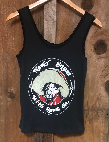Never Squat with Spurs On Lace Tank Blk/Color
